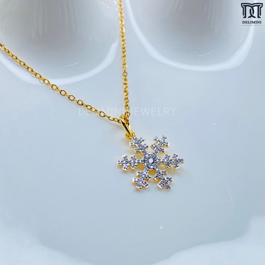 Diamond Snow Flake Pendant