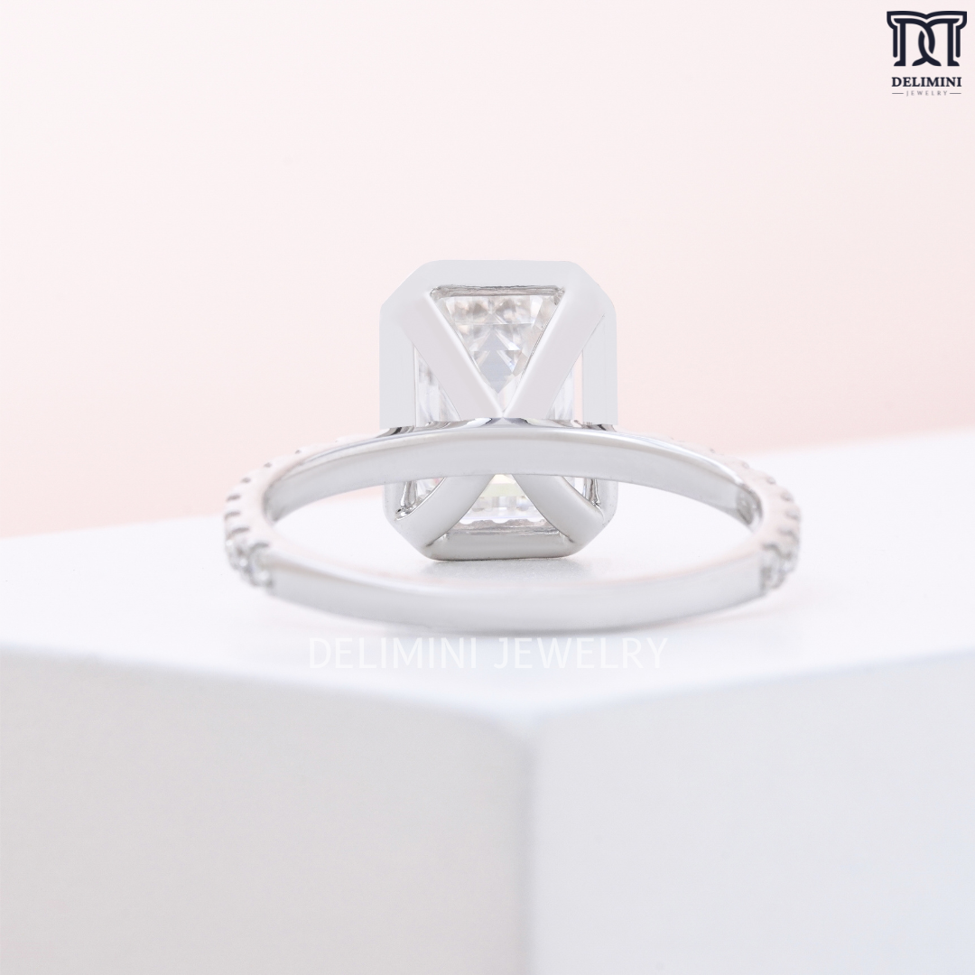 Emerald Cut Halo Diamond Engagement Ring