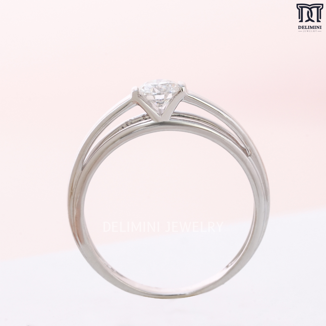 14K Gold Moissanite Vintage-Inspired Ring