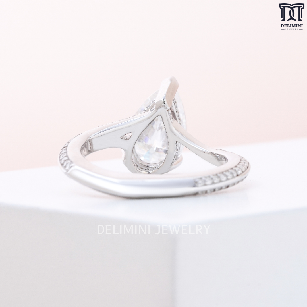 Two Pear Cut Separated Band Toi Et Moi Diamond Ring