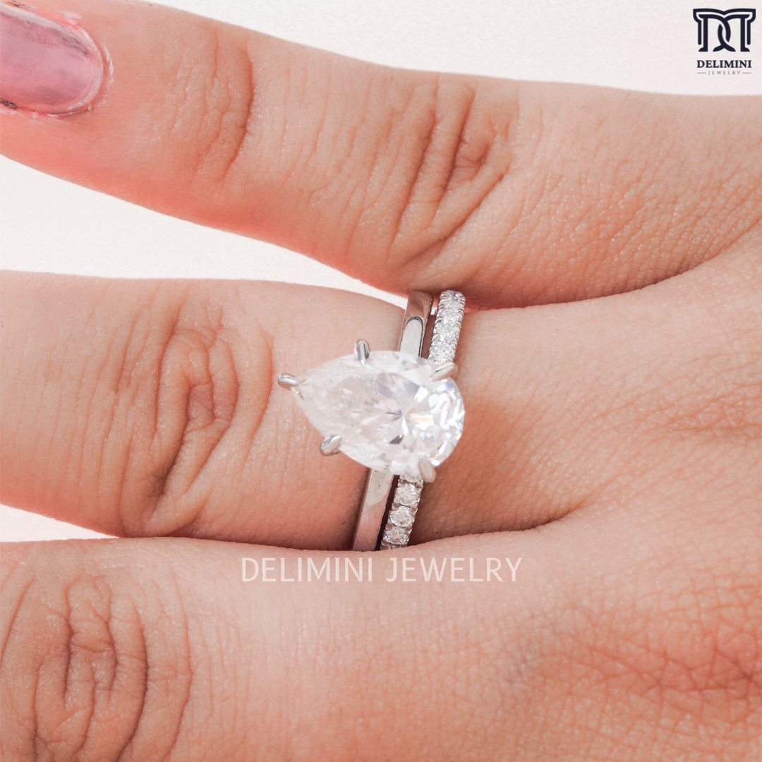 Premium Pear Cut Diamond with Half Diamond Band Bridal Set Rings