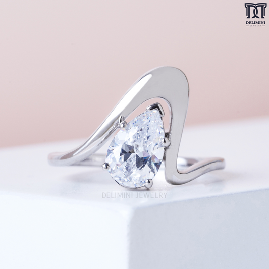 Enthralling Beauty Pear Cut Solitaire Diamond Ring