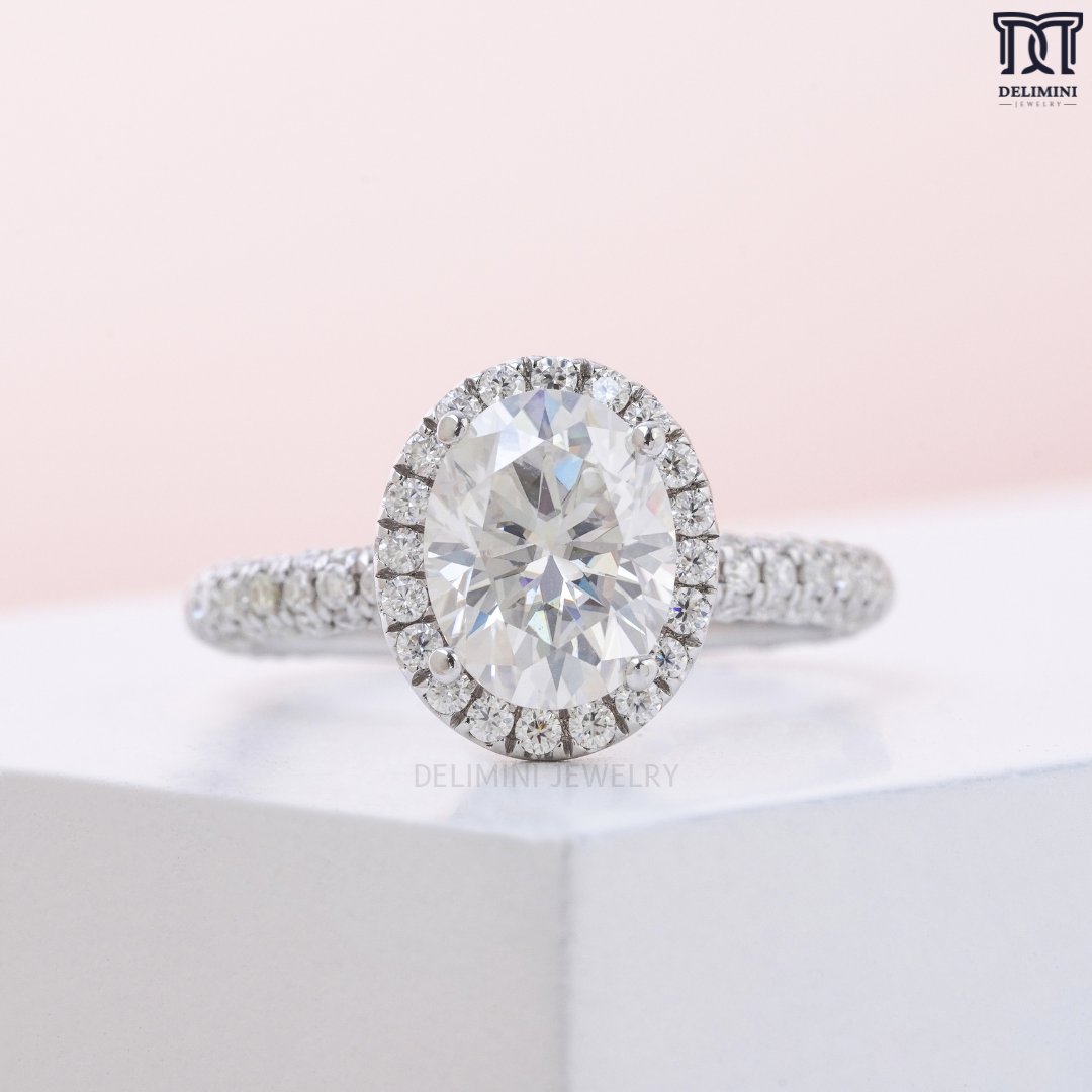 Stunning Vintage Oval Cut Diamond Ring