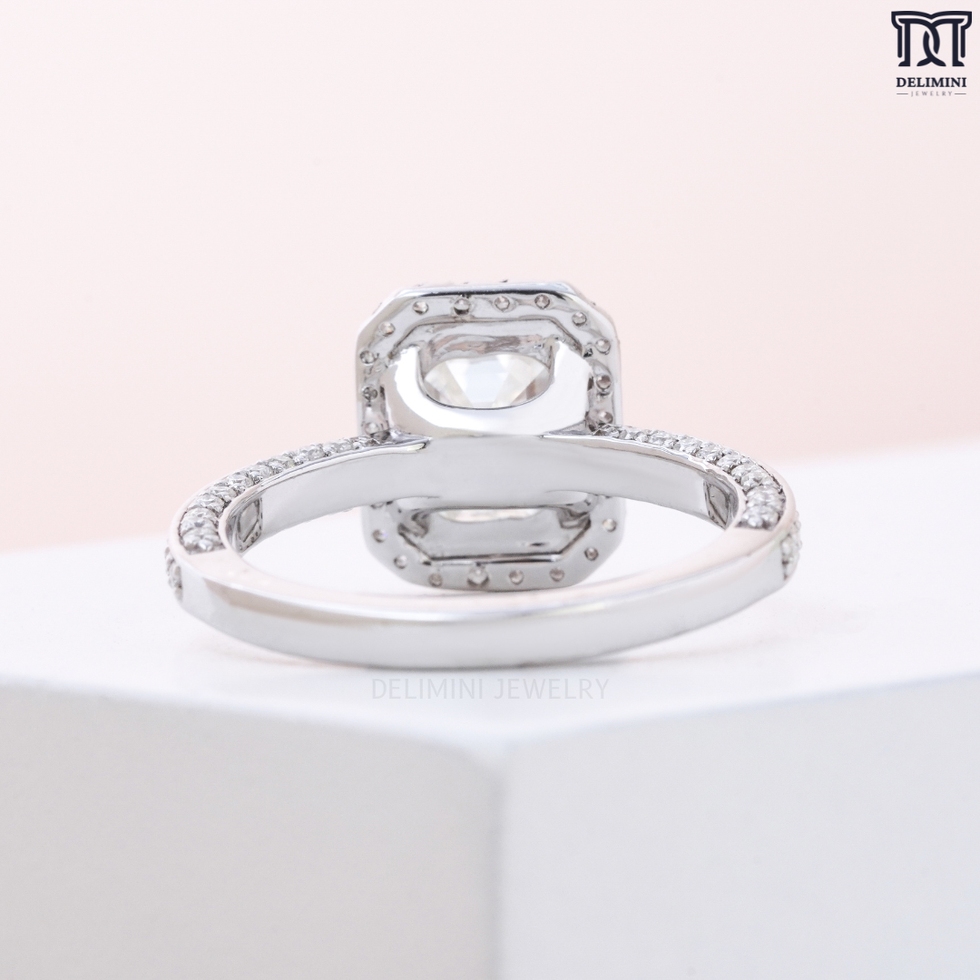 Elegant Emerald Cut Diamond Engagement Ring