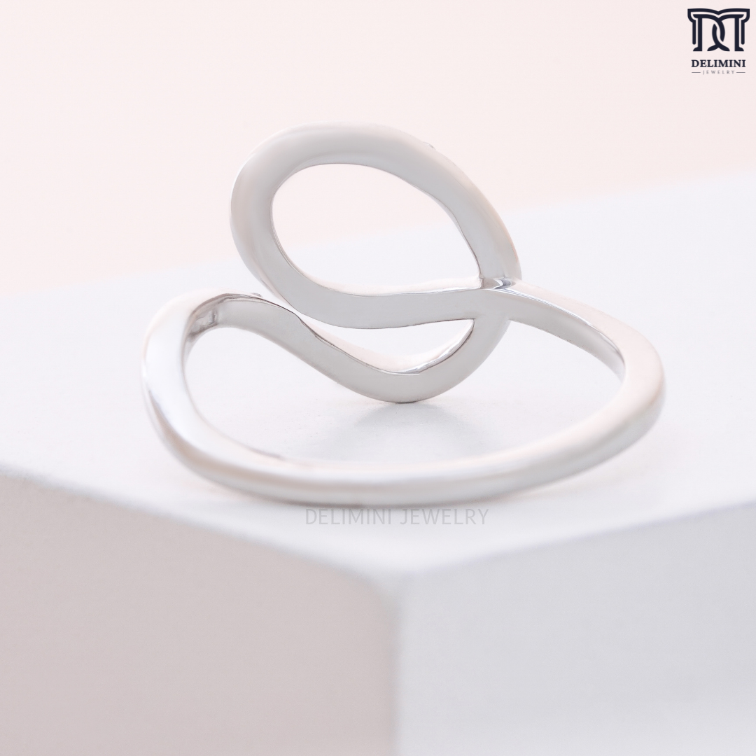 Unique Design Cocktail Delicate Ring