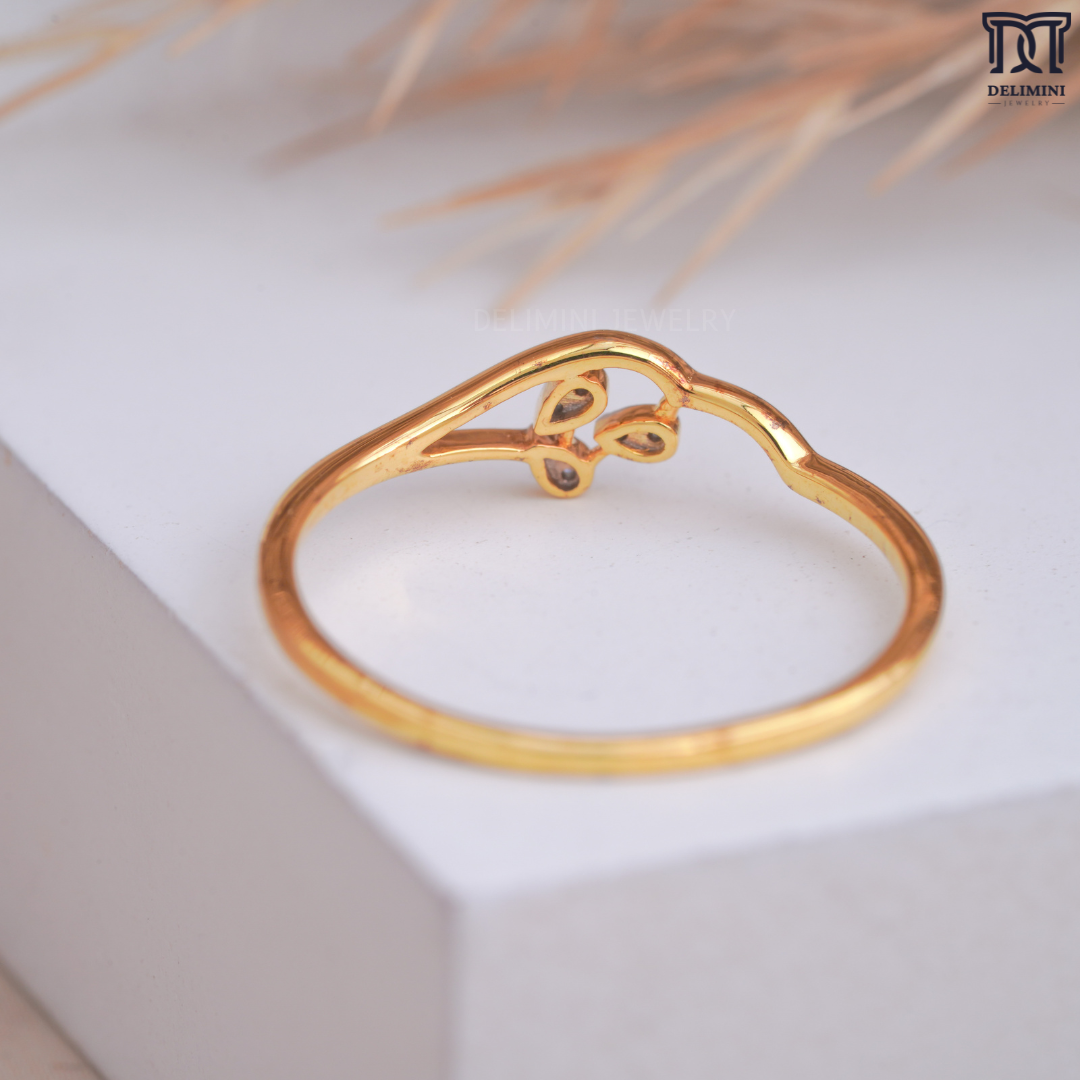 Solid Gold Leaf Shape Diamond Ring - DELIMINI JEWELRY