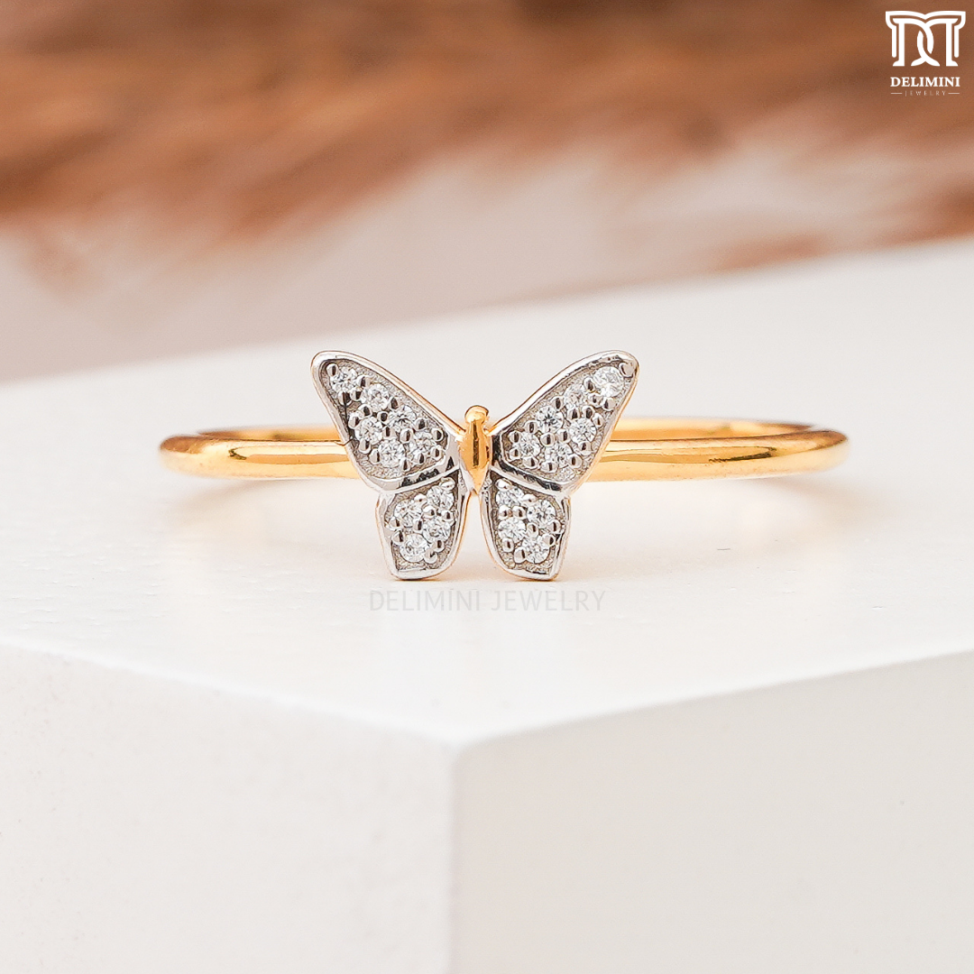 Beautiful Butterfly Shape Round Cut Diamond Ring