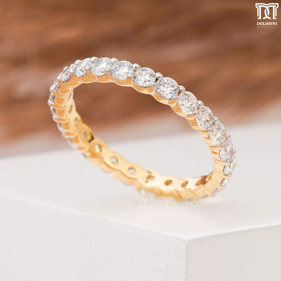 Excellent Round Cut Diamond Eternity Wedding Band