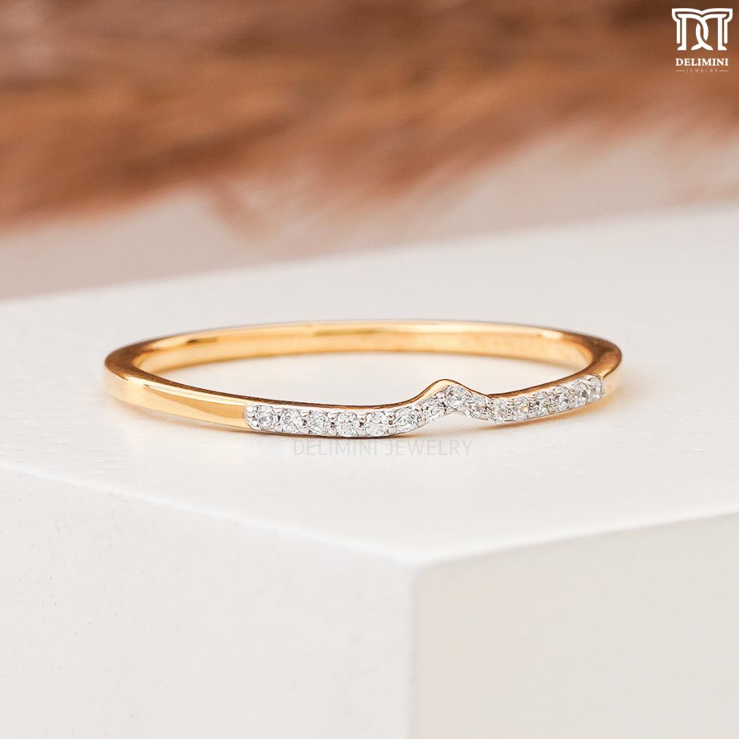 Royal Curve Diamond Ring For Bride