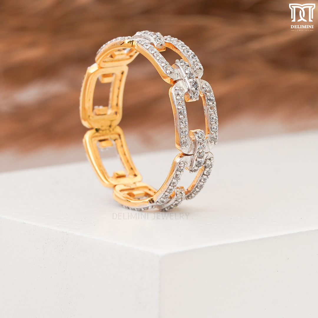 Solid Gold Link Dainty Stacking Diamond Ring