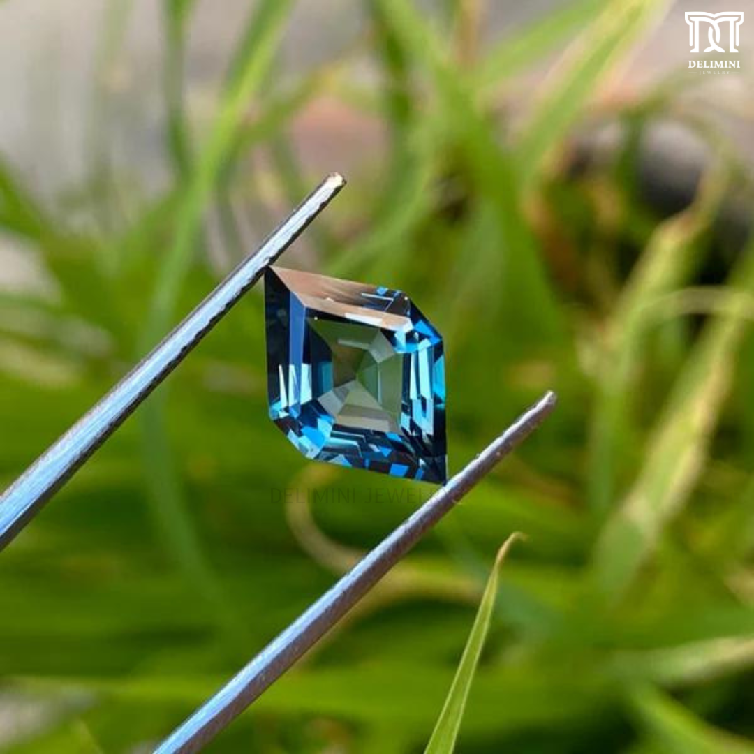 London Blue Topaz Gemstone, 2.75 Carat - DELIMINI JEWELRY