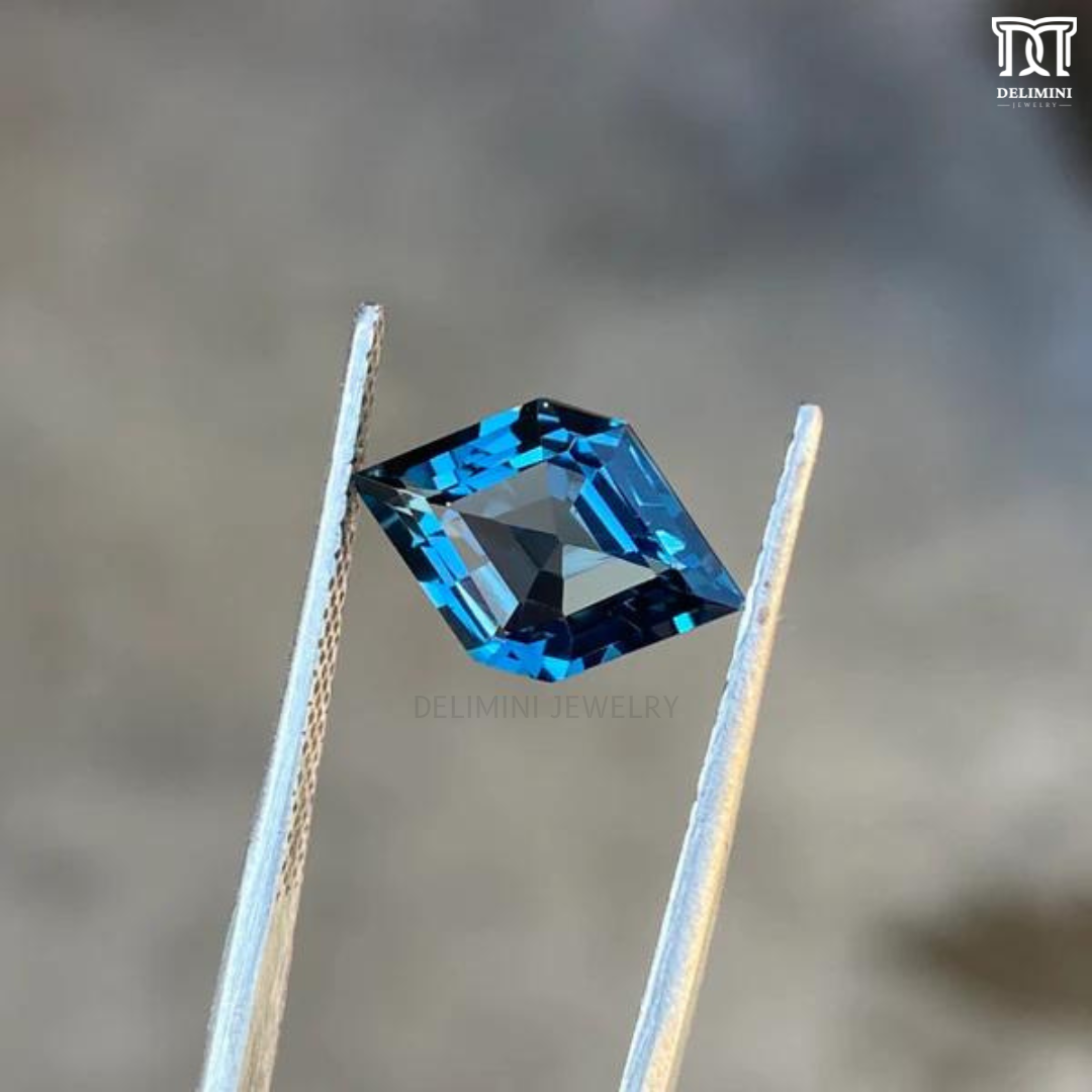 London Blue Topaz Gemstone, 2.75 Carat - DELIMINI JEWELRY